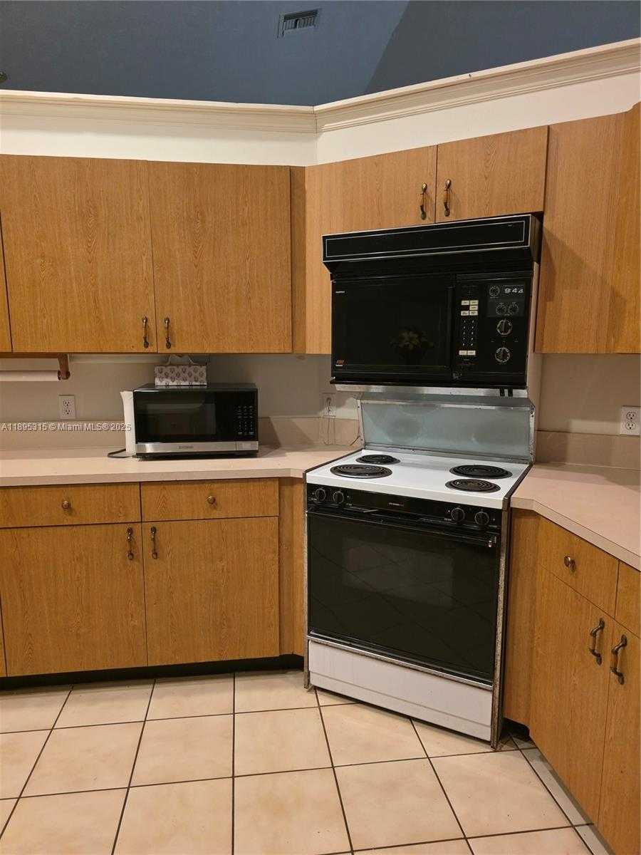 Small Image of 4802 MATANZAS AVE, Fort Pierce Number 12