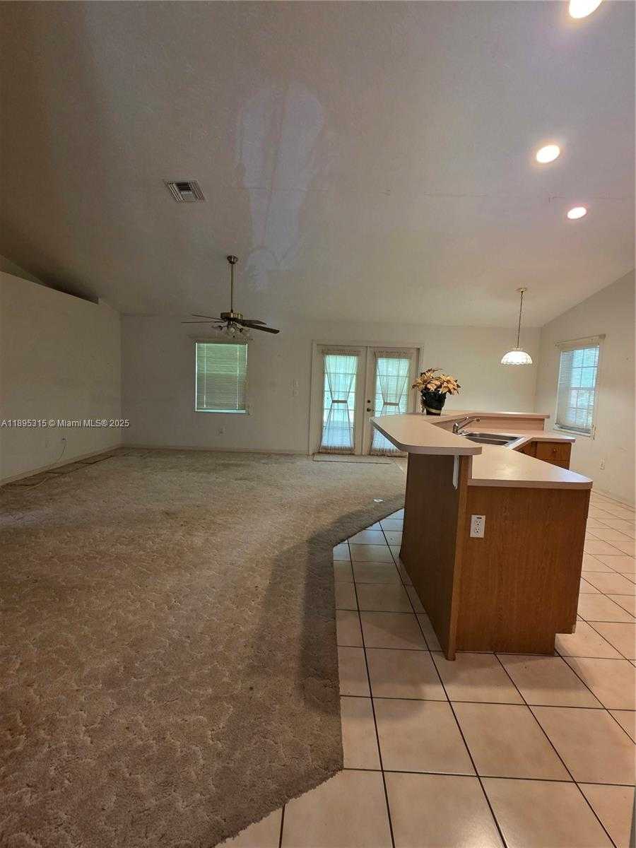 Small Image of 4802 MATANZAS AVE, Fort Pierce Number 16