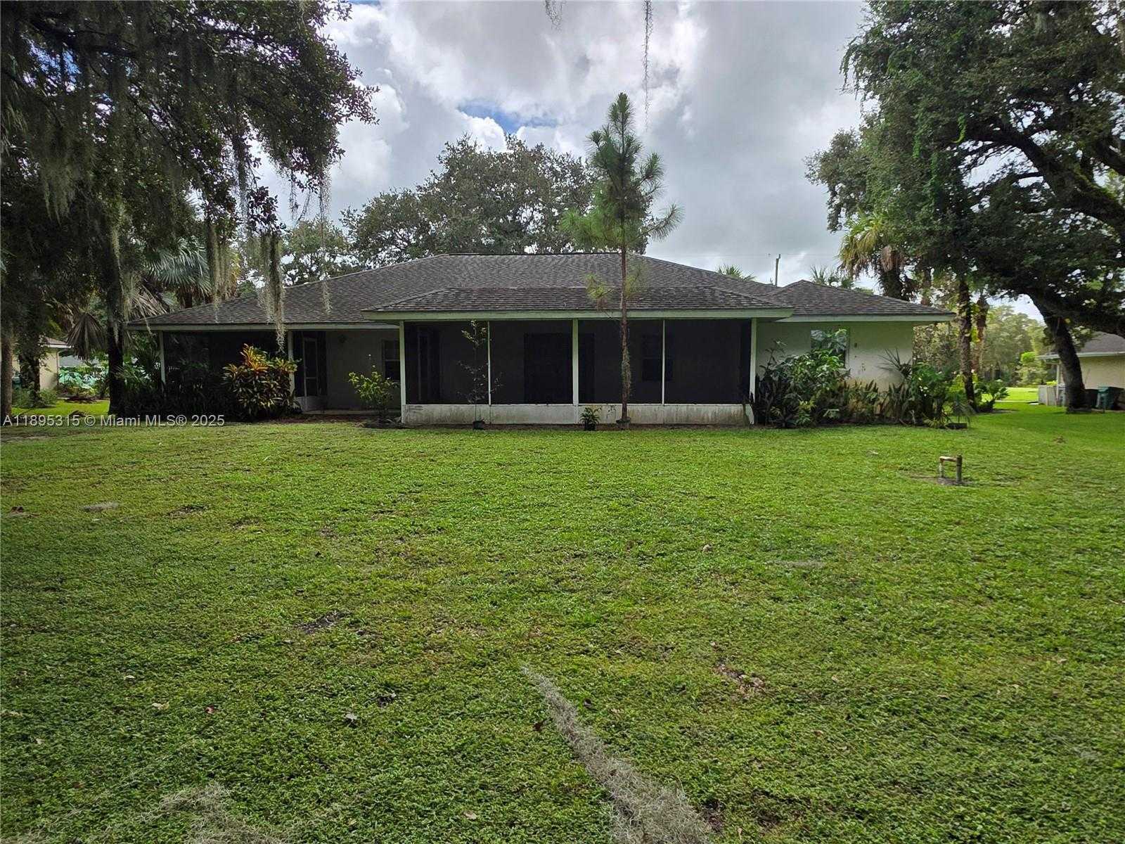 Small Image of 4802 MATANZAS AVE, Fort Pierce Number 23