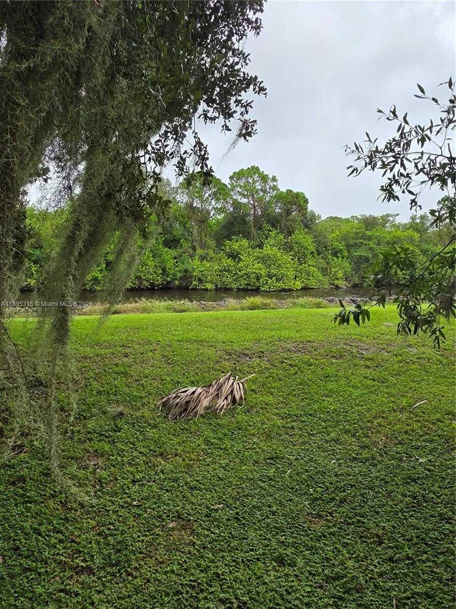 Small Image of 4802 MATANZAS AVE, Fort Pierce Number 28
