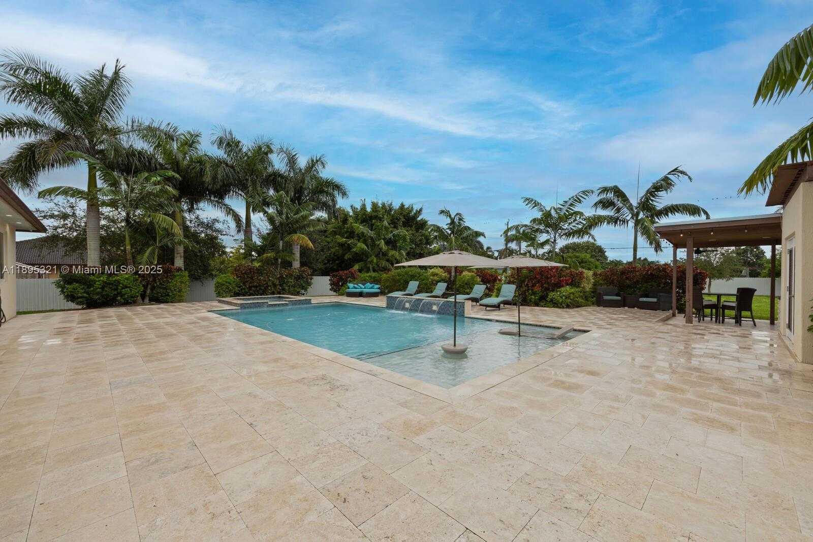 Small Image of 24301 SOUTH WEST 212TH AVE, Homestead Number 29