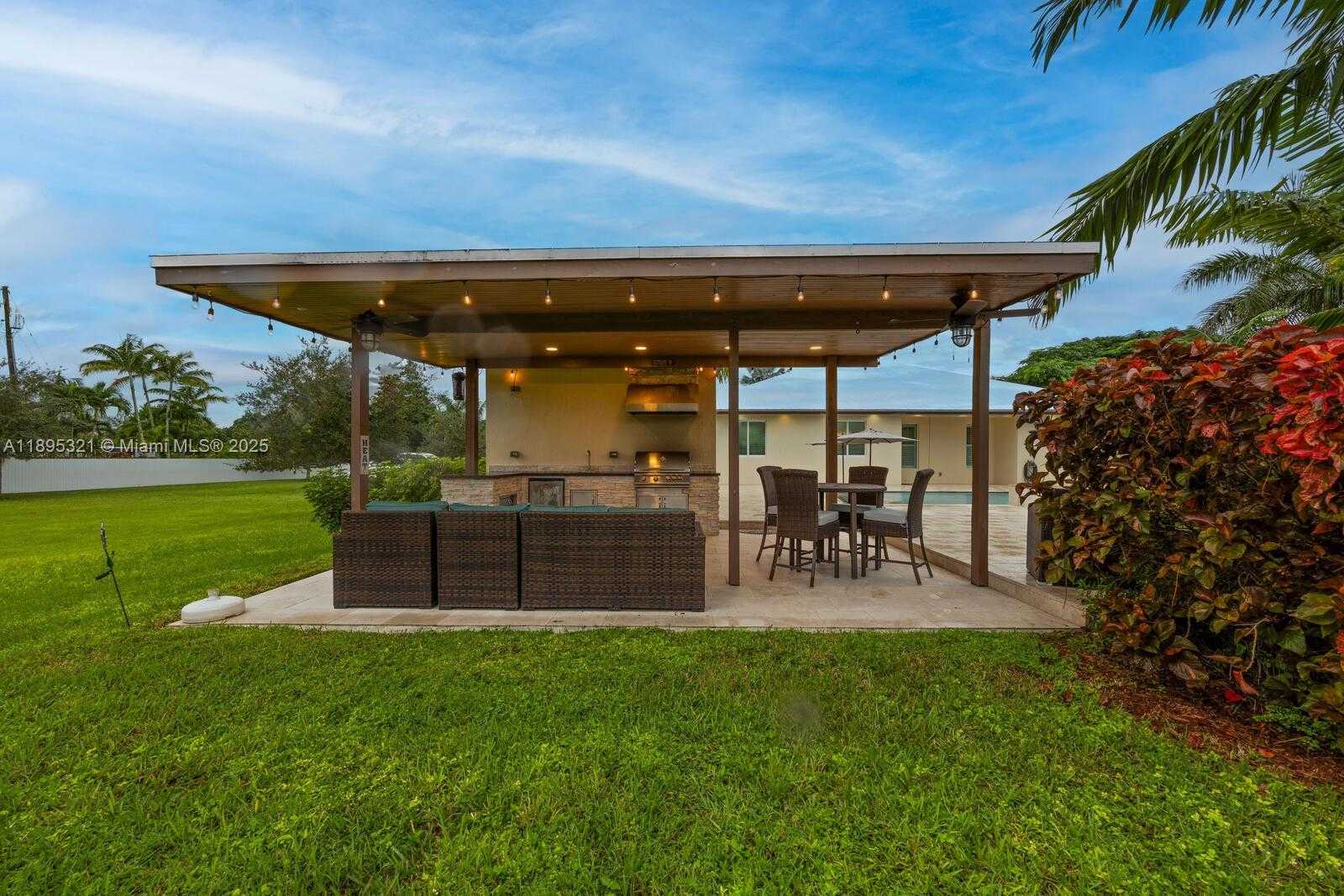 Small Image of 24301 SOUTH WEST 212TH AVE, Homestead Number 32