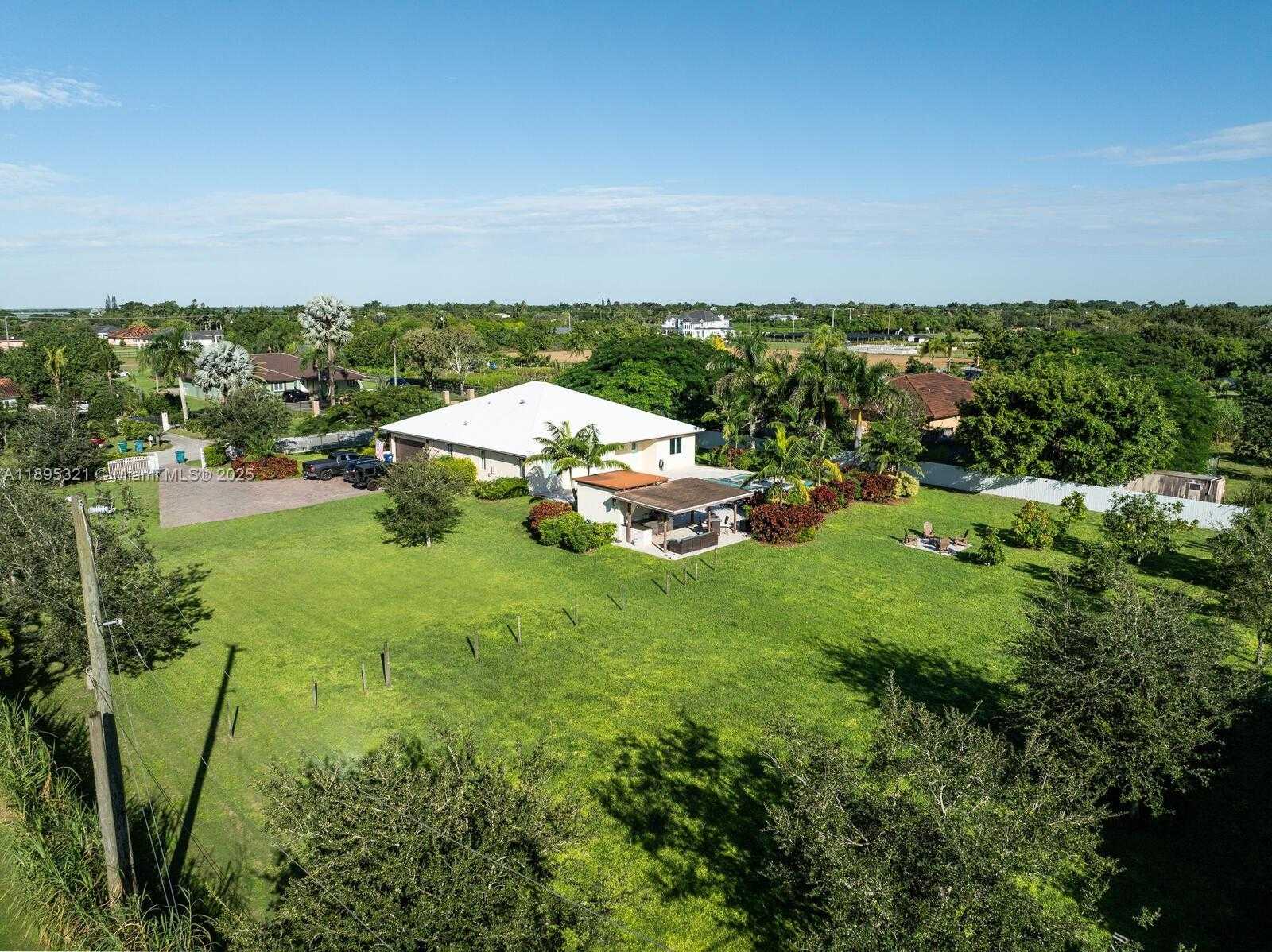 Small Image of 24301 SOUTH WEST 212TH AVE, Homestead Number 35