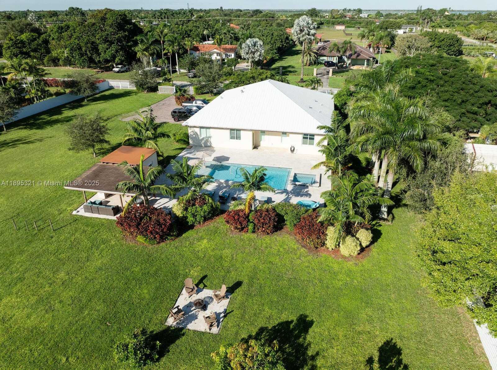 Small Image of 24301 SOUTH WEST 212TH AVE, Homestead Number 37