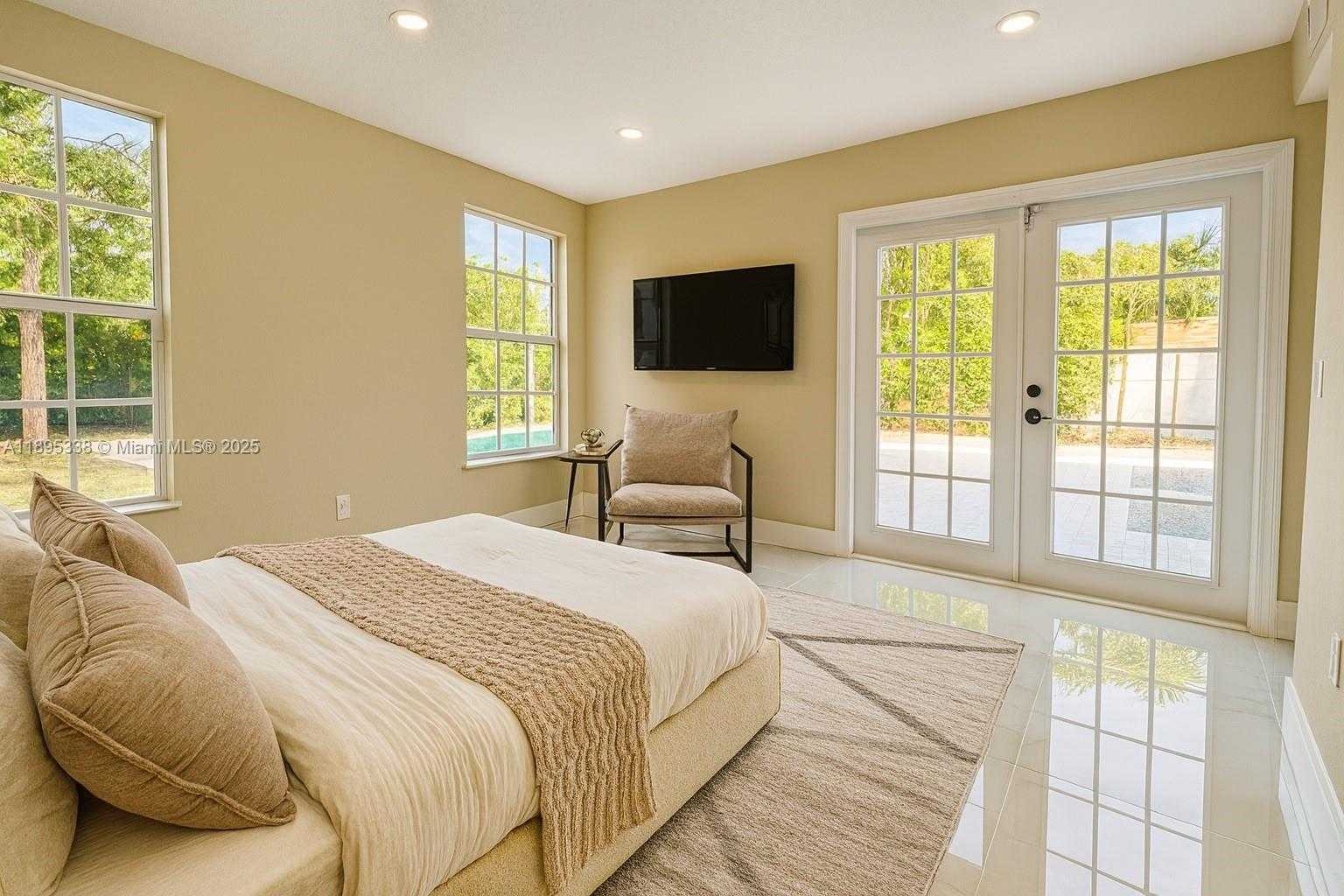Small Image of 1399 NORTH EAST 38TH ST, Oakland Park Number 14