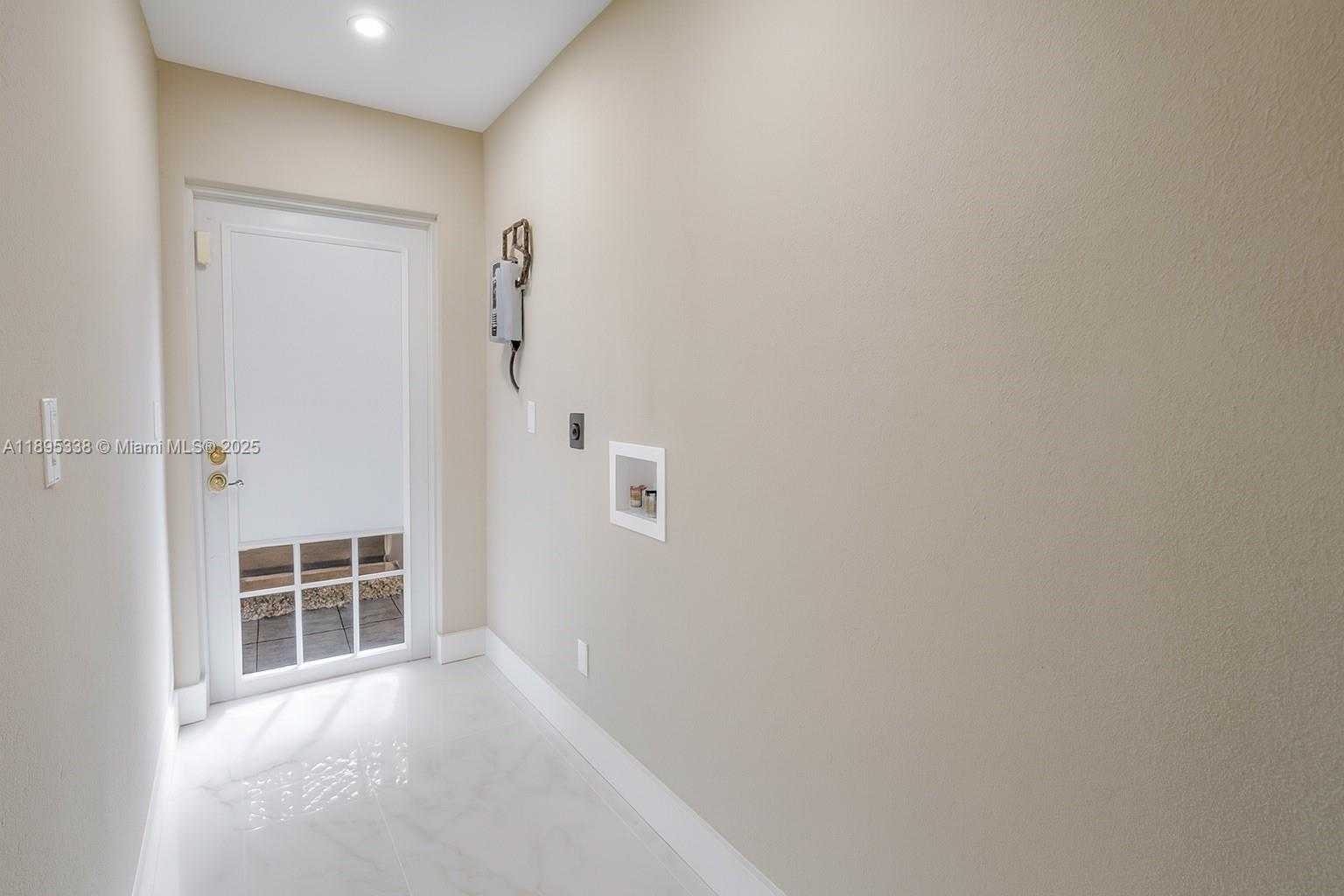 Small Image of 1399 NORTH EAST 38TH ST, Oakland Park Number 26
