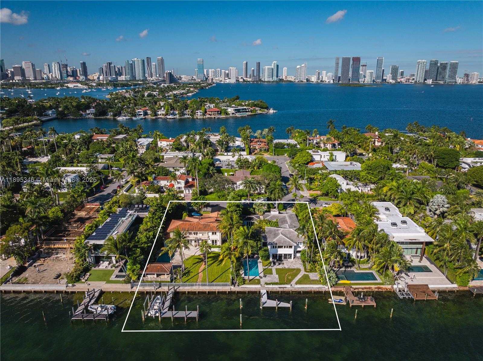 Small Image of 617 EAST DILIDO DR, Miami Beach Number 4
