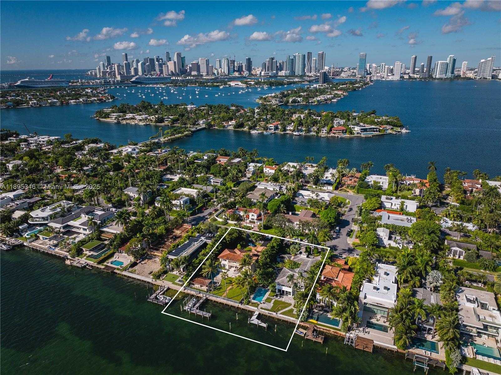 Small Image of 617 EAST DILIDO DR, Miami Beach Number 6