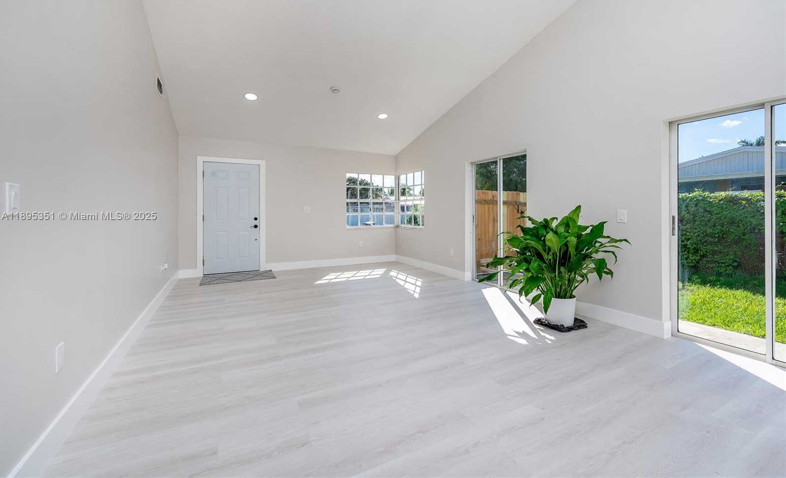 Small Image of 29790 SOUTH WEST 161ST CT, Homestead Number 10