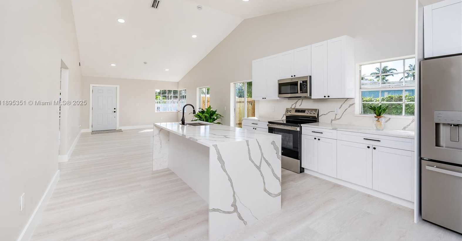 Small Image of 29790 SOUTH WEST 161ST CT, Homestead Number 2