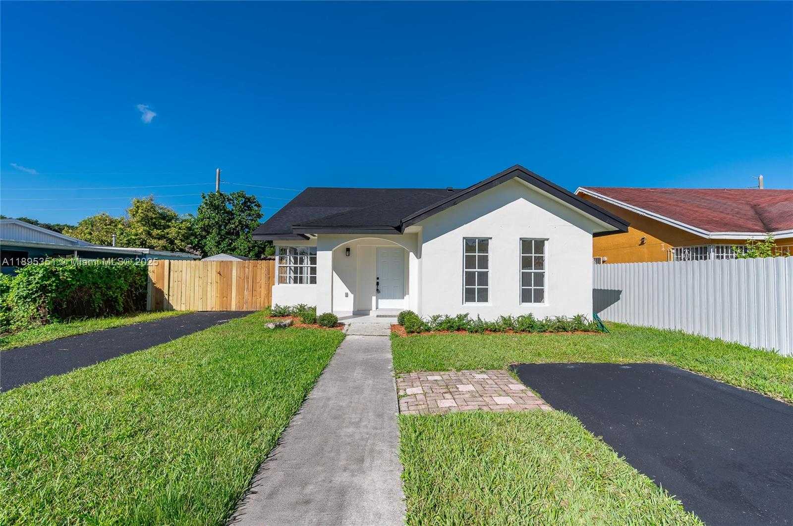 Small Image of 29790 SOUTH WEST 161ST CT, Homestead Number 23