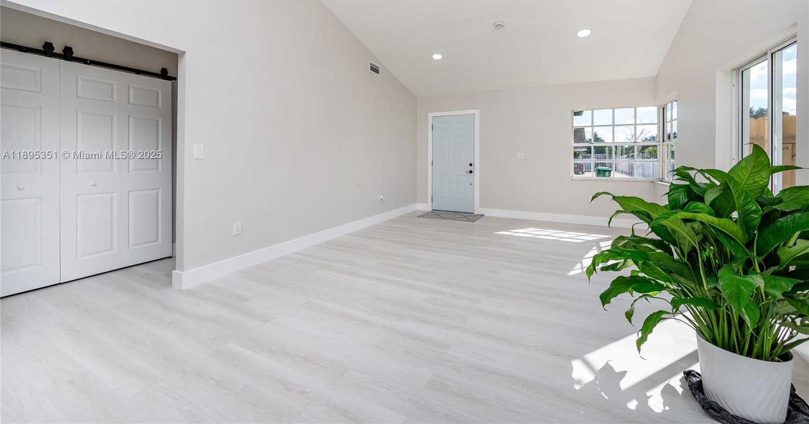 Small Image of 29790 SOUTH WEST 161ST CT, Homestead Number 7