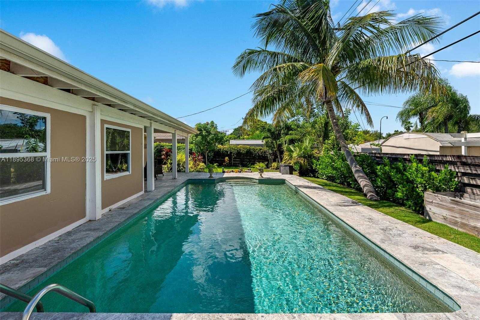 Small Image of 8761 RIDGELAND DR, Cutler Bay Number 22