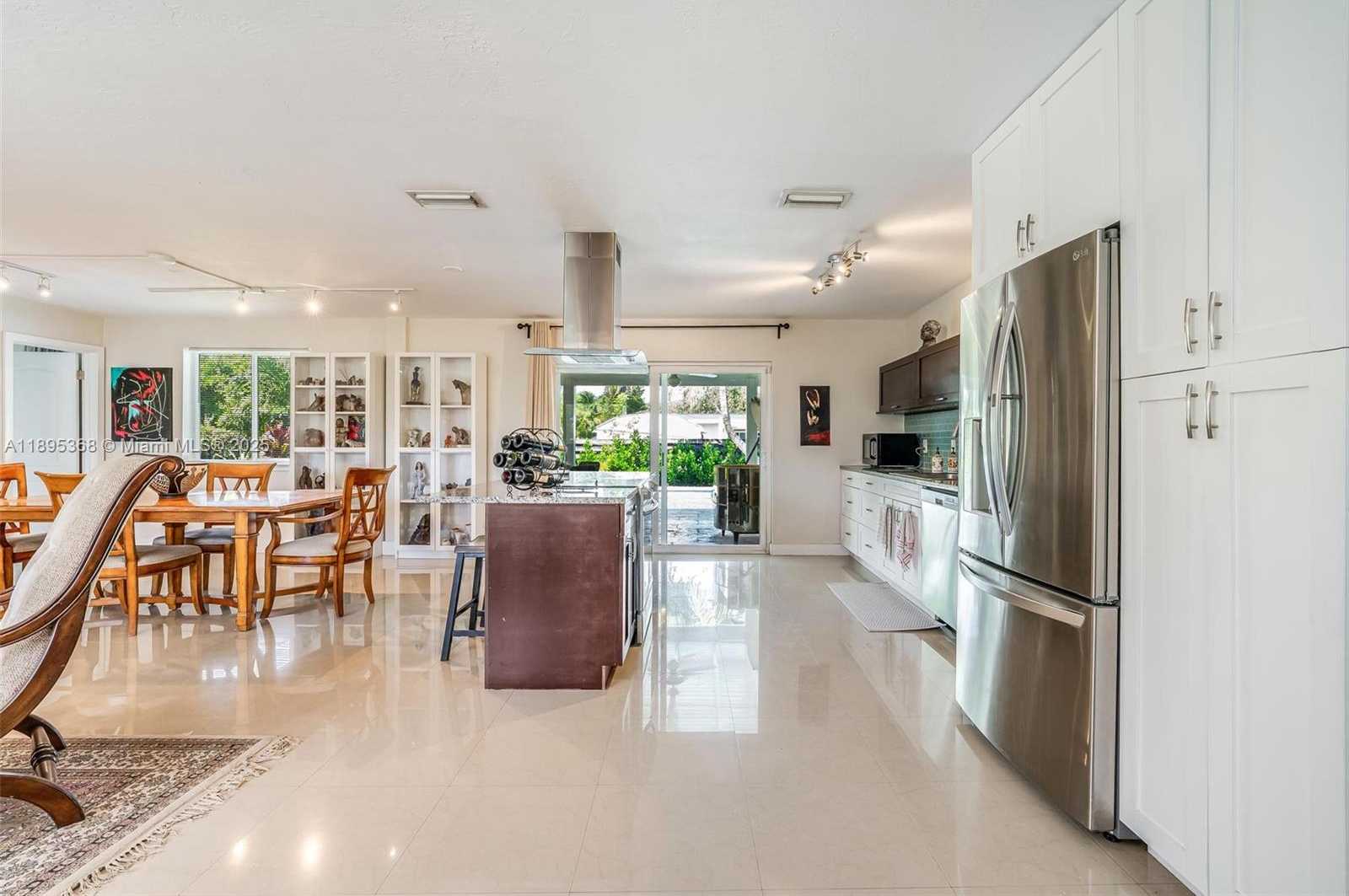 Small Image of 8761 RIDGELAND DR, Cutler Bay Number 3