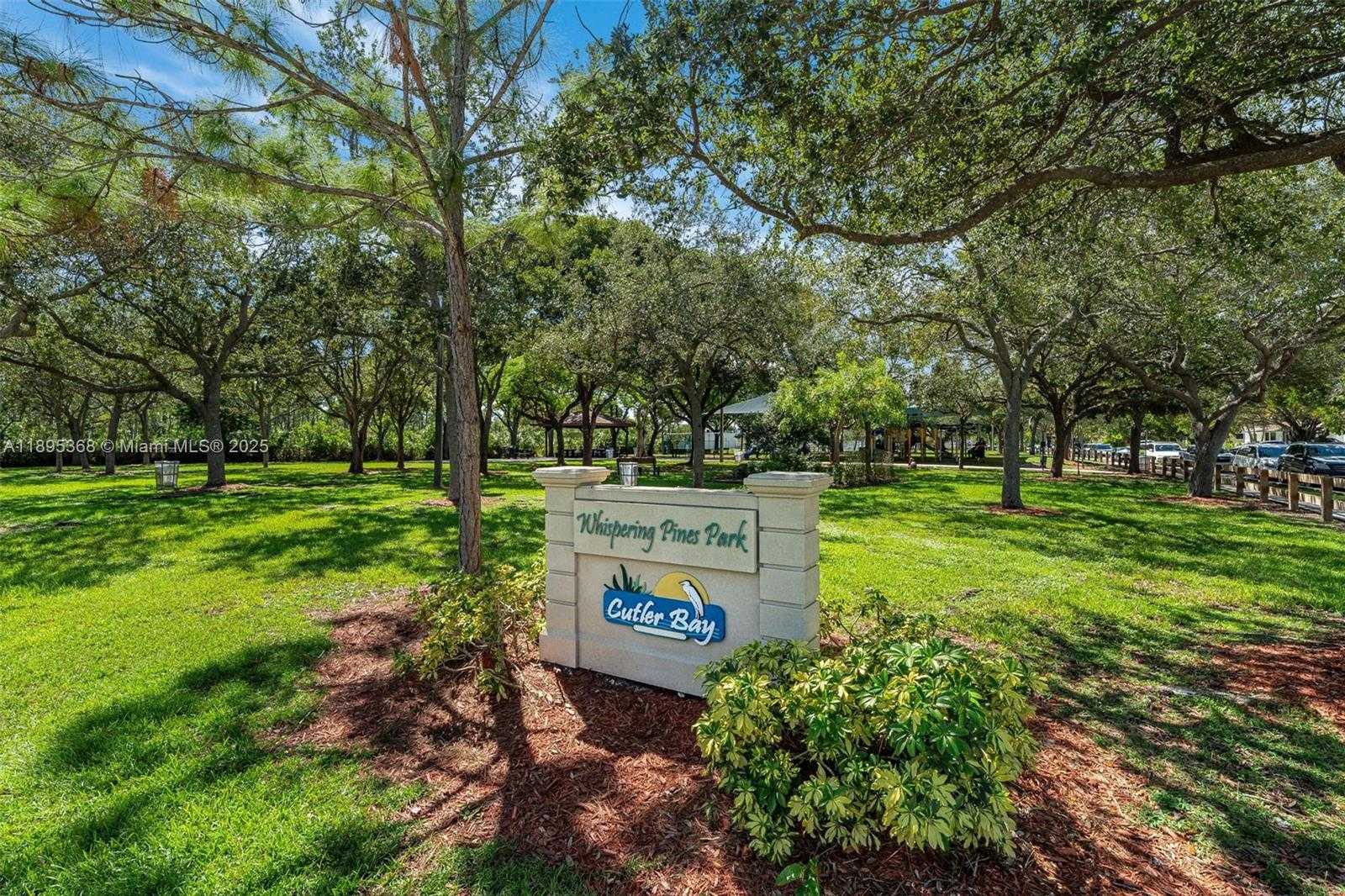 Small Image of 8761 RIDGELAND DR, Cutler Bay Number 33