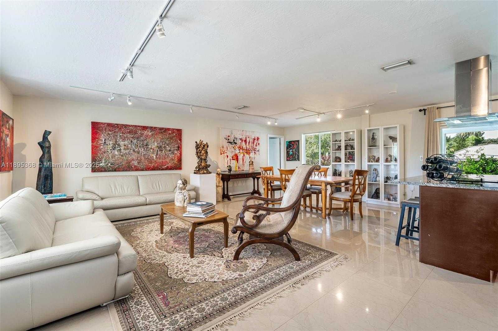 Small Image of 8761 RIDGELAND DR, Cutler Bay Number 4