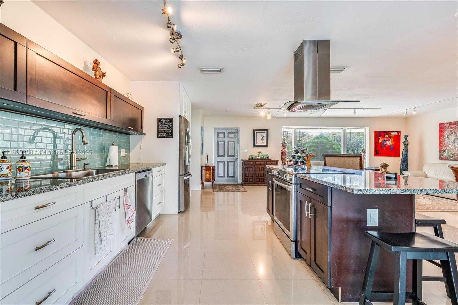 Small Image of 8761 RIDGELAND DR, Cutler Bay Number 5