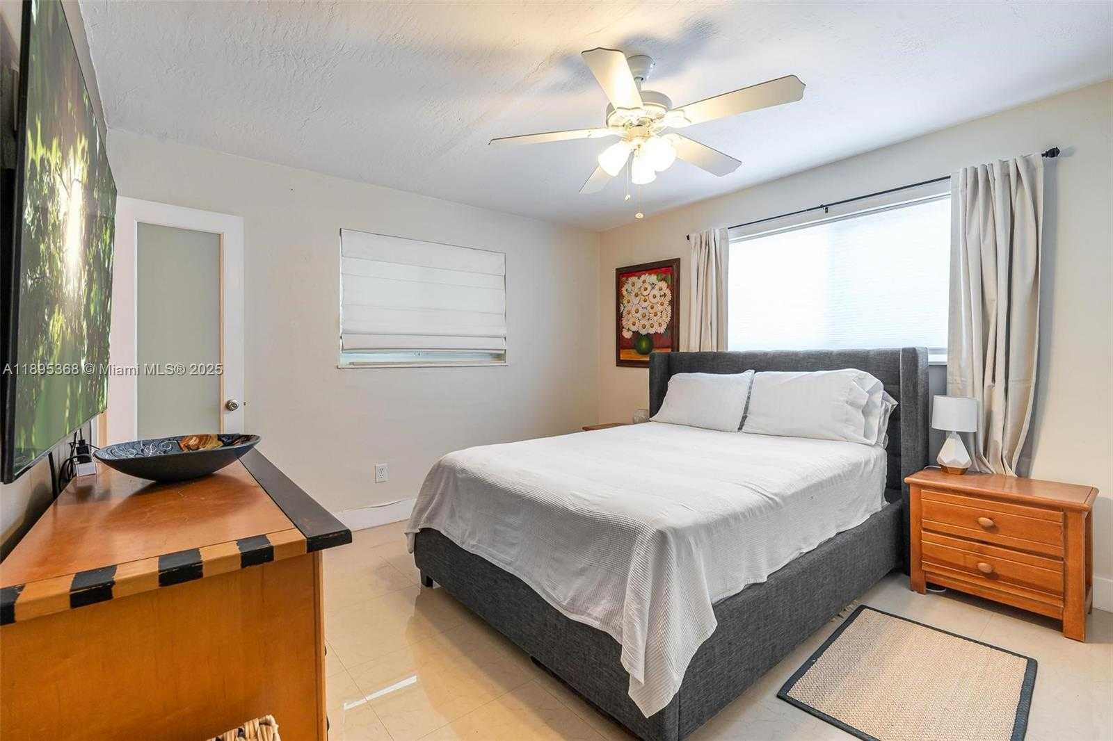 Small Image of 8761 RIDGELAND DR, Cutler Bay Number 9
