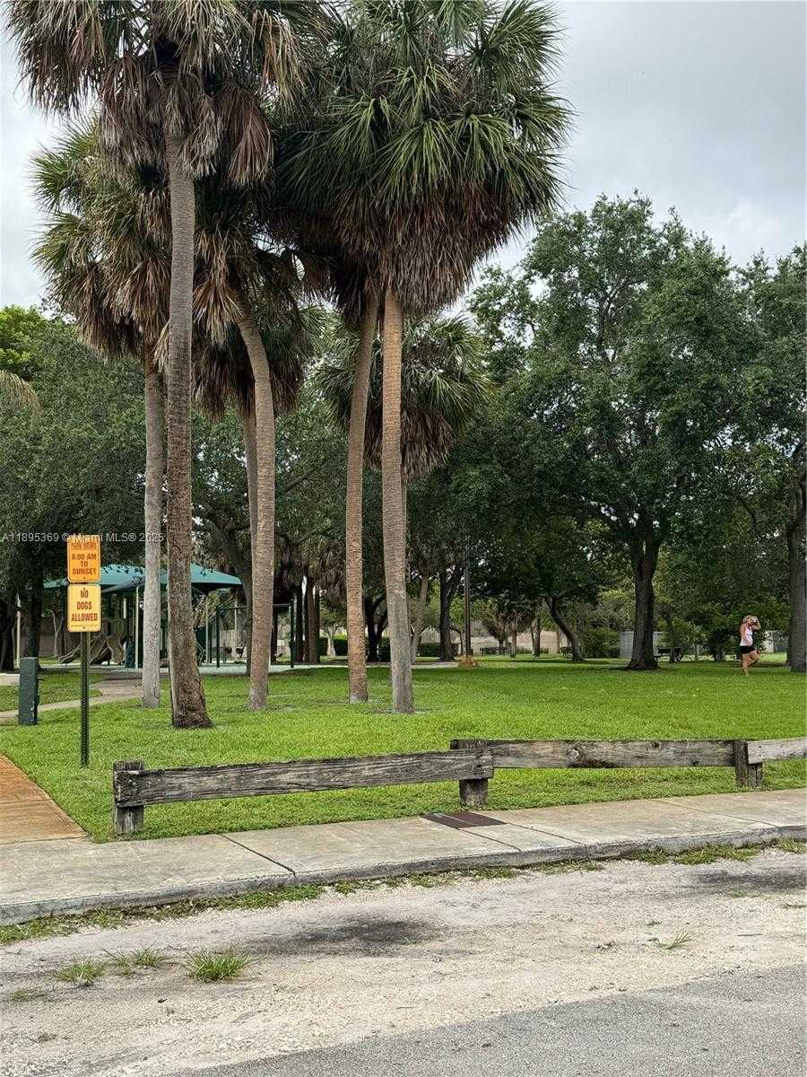Small Image of 230 NORTH WEST 55TH ST, Oakland Park Number 11
