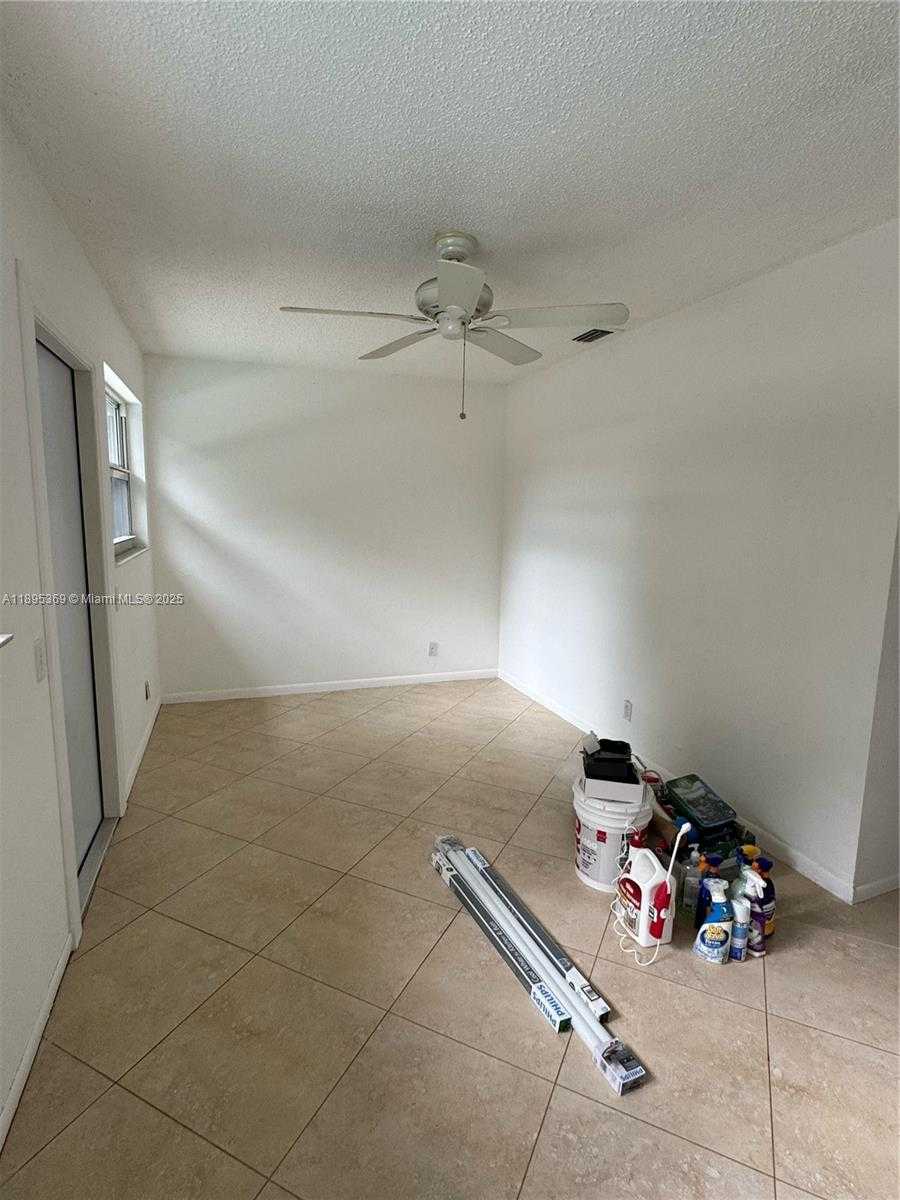 Small Image of 230 NORTH WEST 55TH ST, Oakland Park Number 5