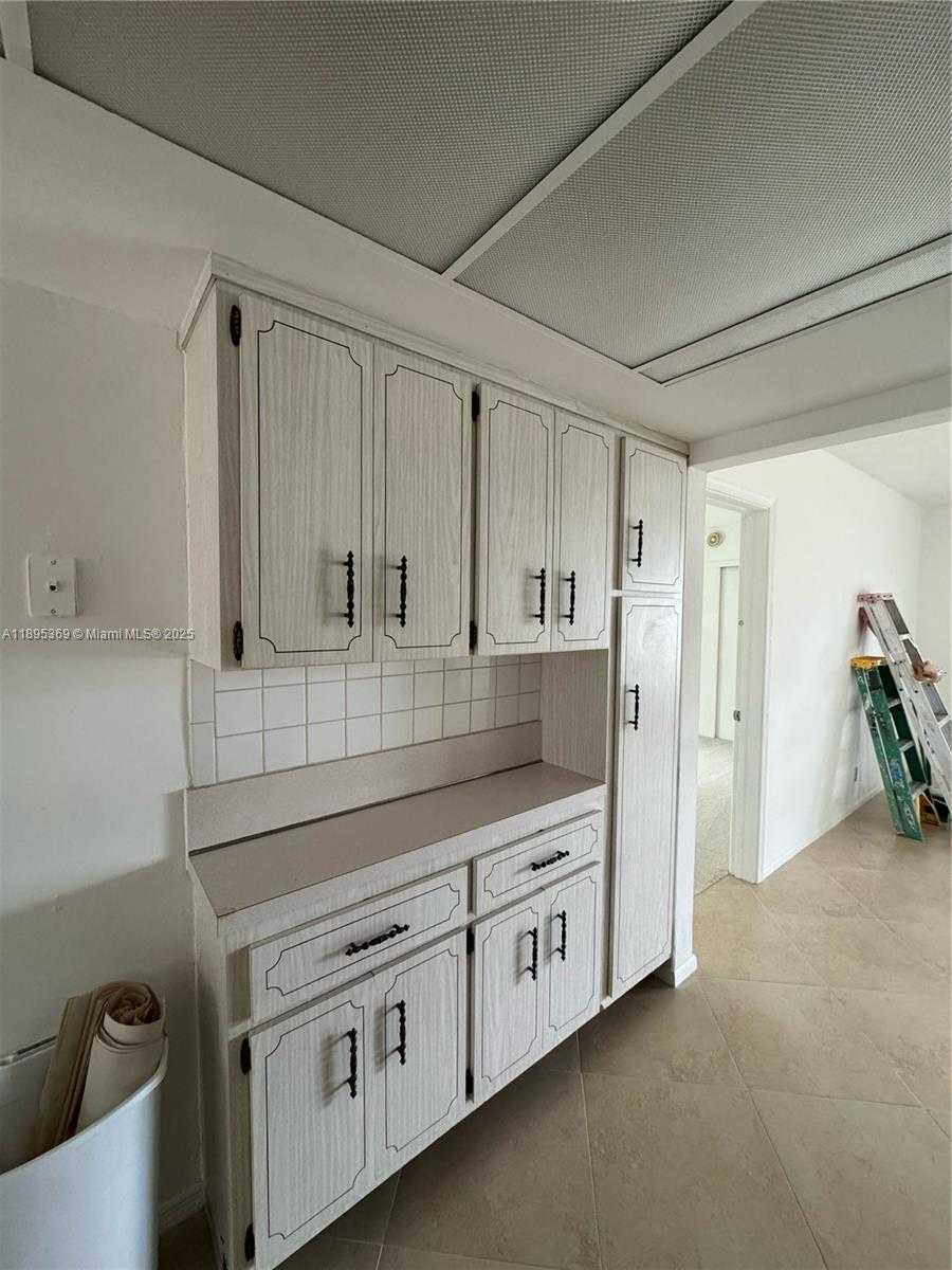 Small Image of 230 NORTH WEST 55TH ST, Oakland Park Number 6