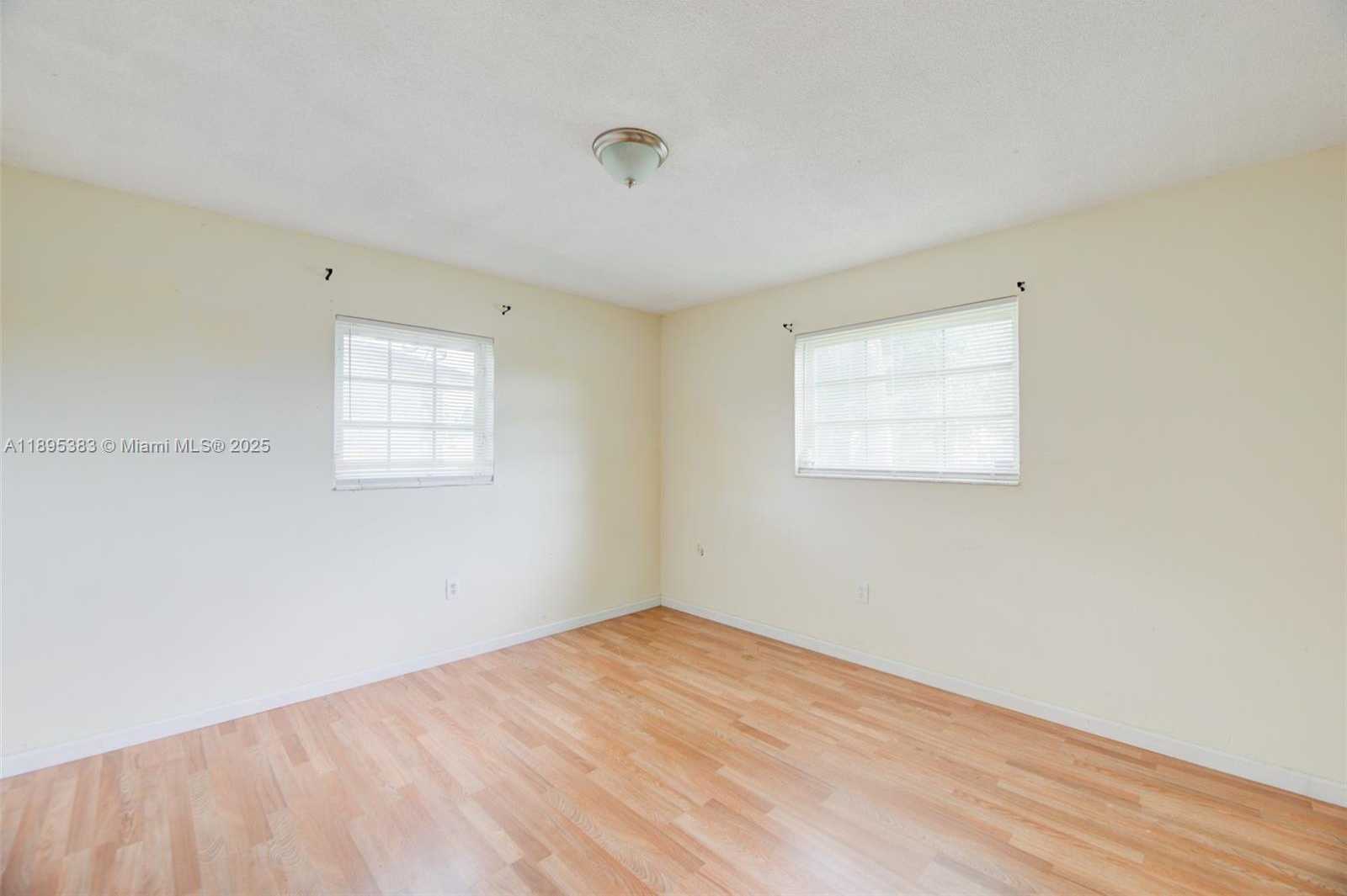 Small Image of 2900 NORTH 73RD AVE, Hollywood Number 10