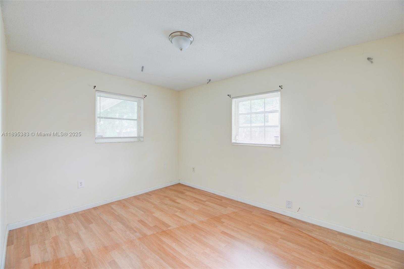 Small Image of 2900 NORTH 73RD AVE, Hollywood Number 11