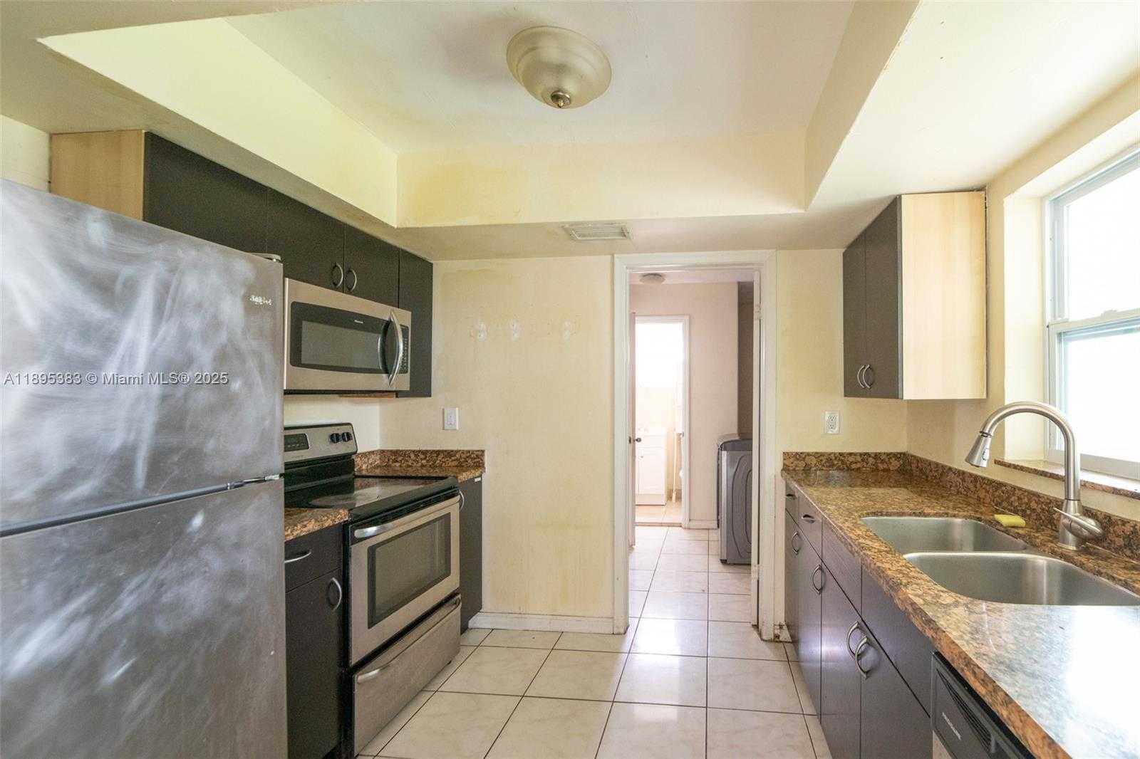Small Image of 2900 NORTH 73RD AVE, Hollywood Number 6