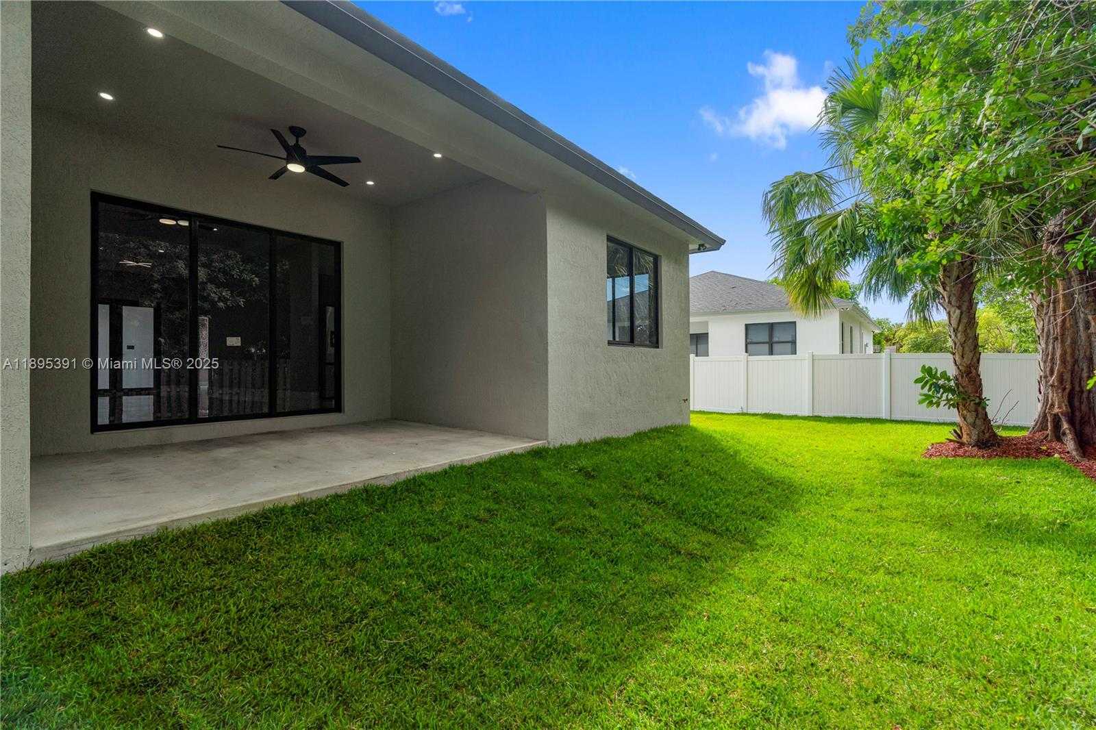 Small Image of 2725 NORTH WEST 21ST AVE, Oakland Park Number 32