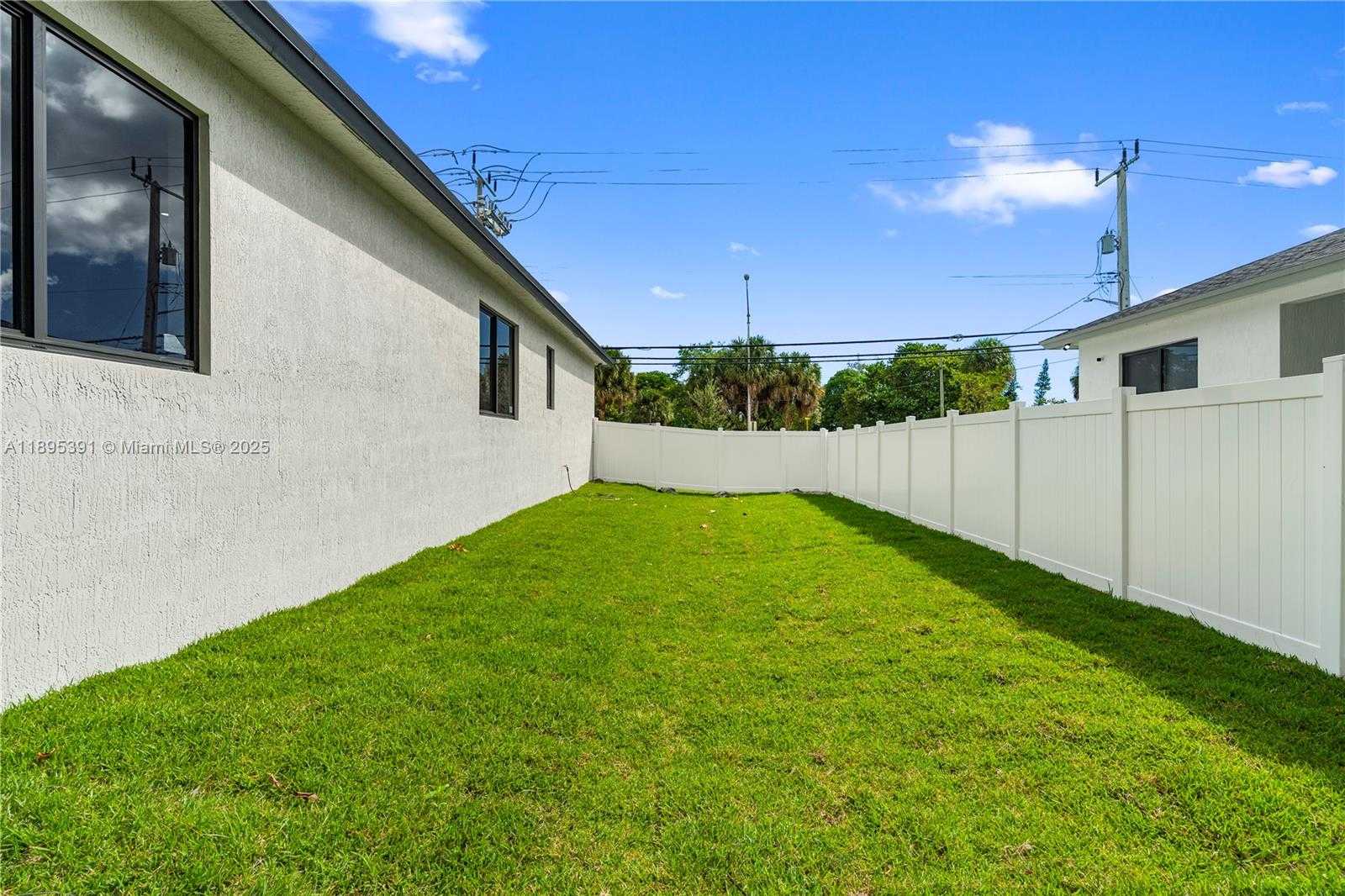 Small Image of 2725 NORTH WEST 21ST AVE, Oakland Park Number 35