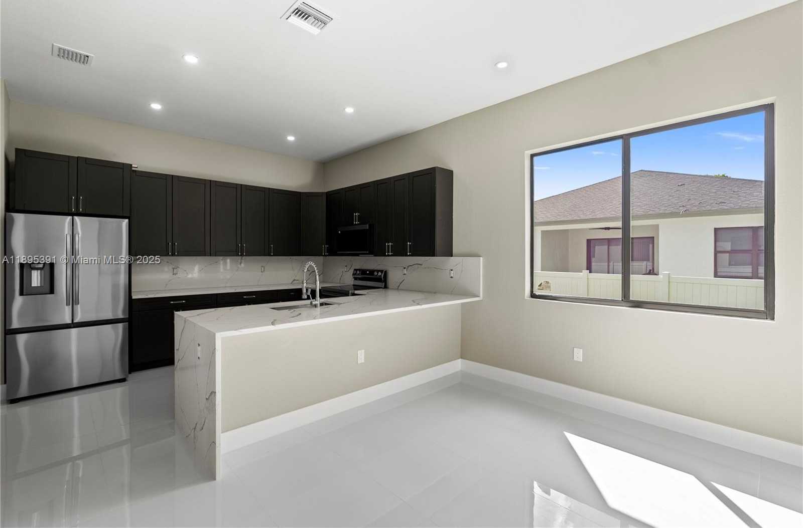 Small Image of 2725 NORTH WEST 21ST AVE, Oakland Park Number 5