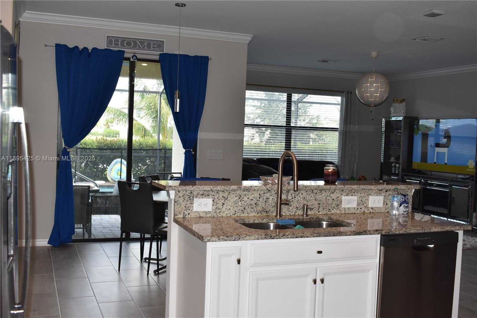 Small Image of 14555 MONROVIA LN, Fort Myers Number 16