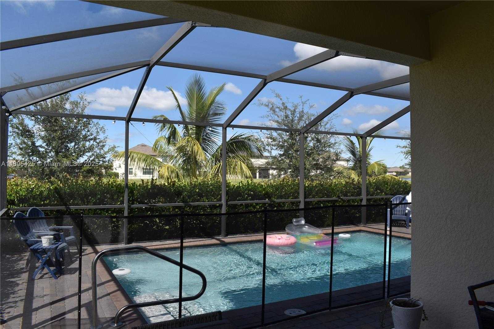Small Image of 14555 MONROVIA LN, Fort Myers Number 24