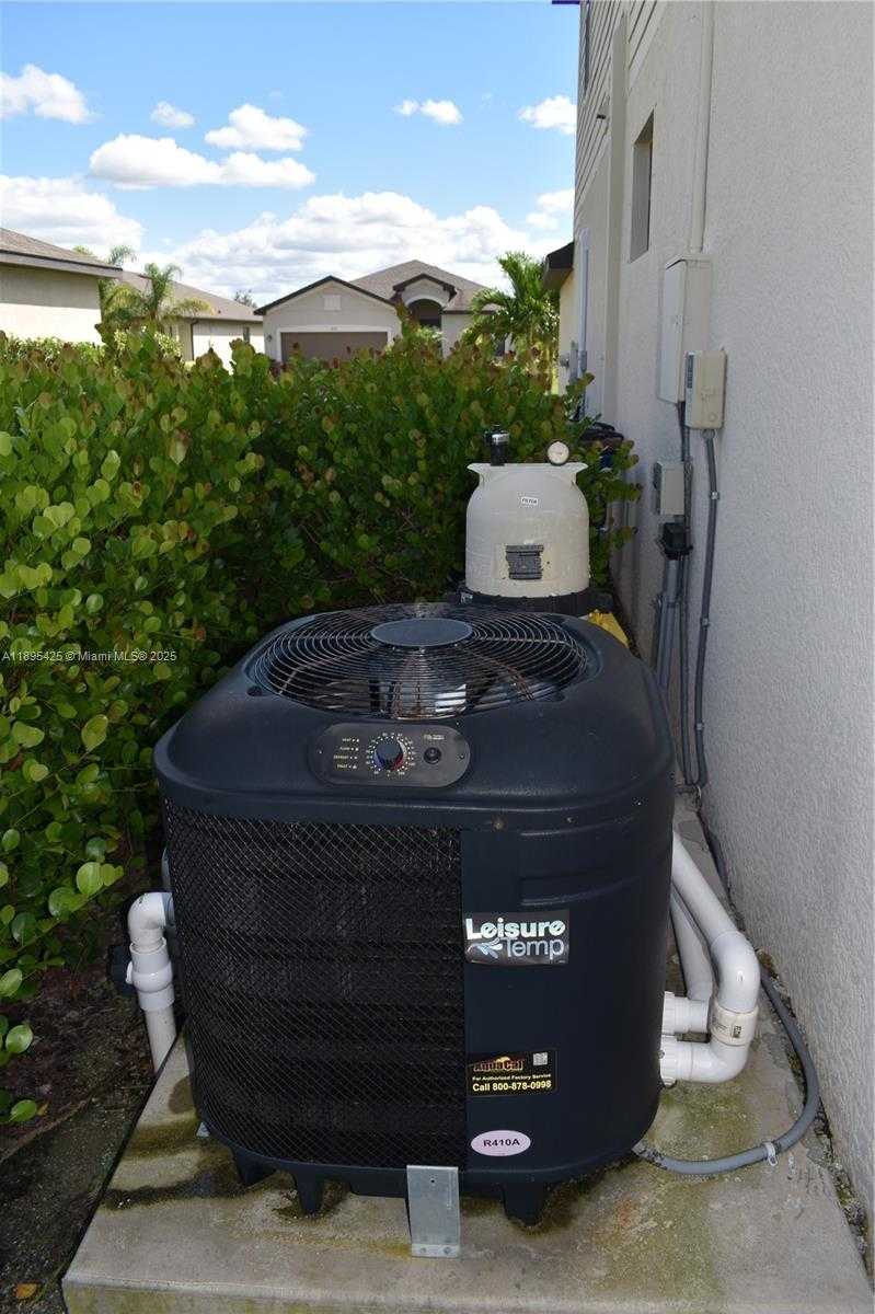Small Image of 14555 MONROVIA LN, Fort Myers Number 25