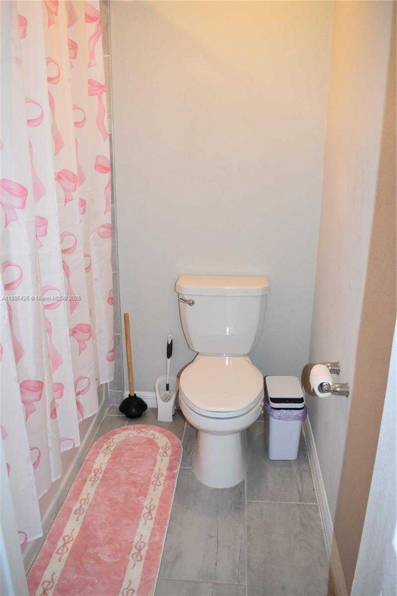 Small Image of 14555 MONROVIA LN, Fort Myers Number 35