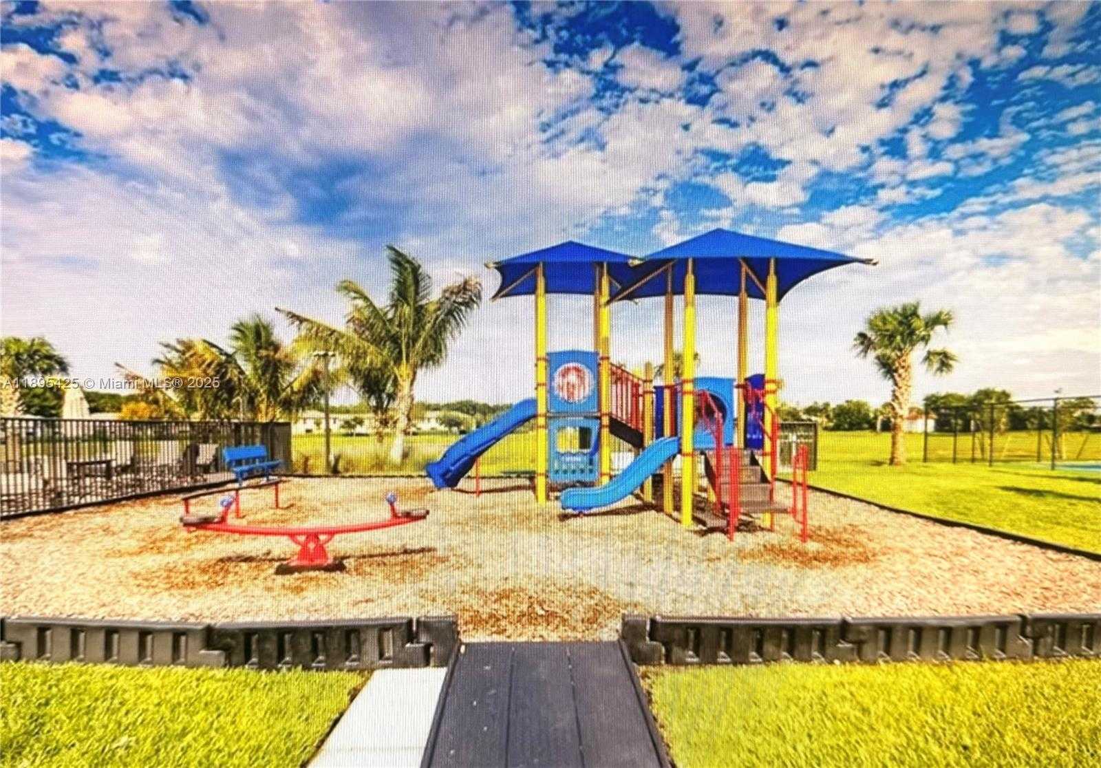 Small Image of 14555 MONROVIA LN, Fort Myers Number 51