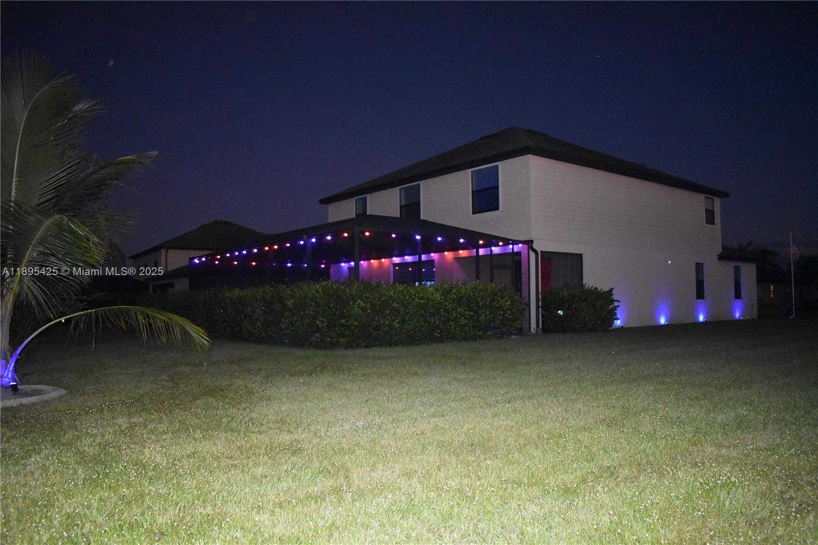 Small Image of 14555 MONROVIA LN, Fort Myers Number 7