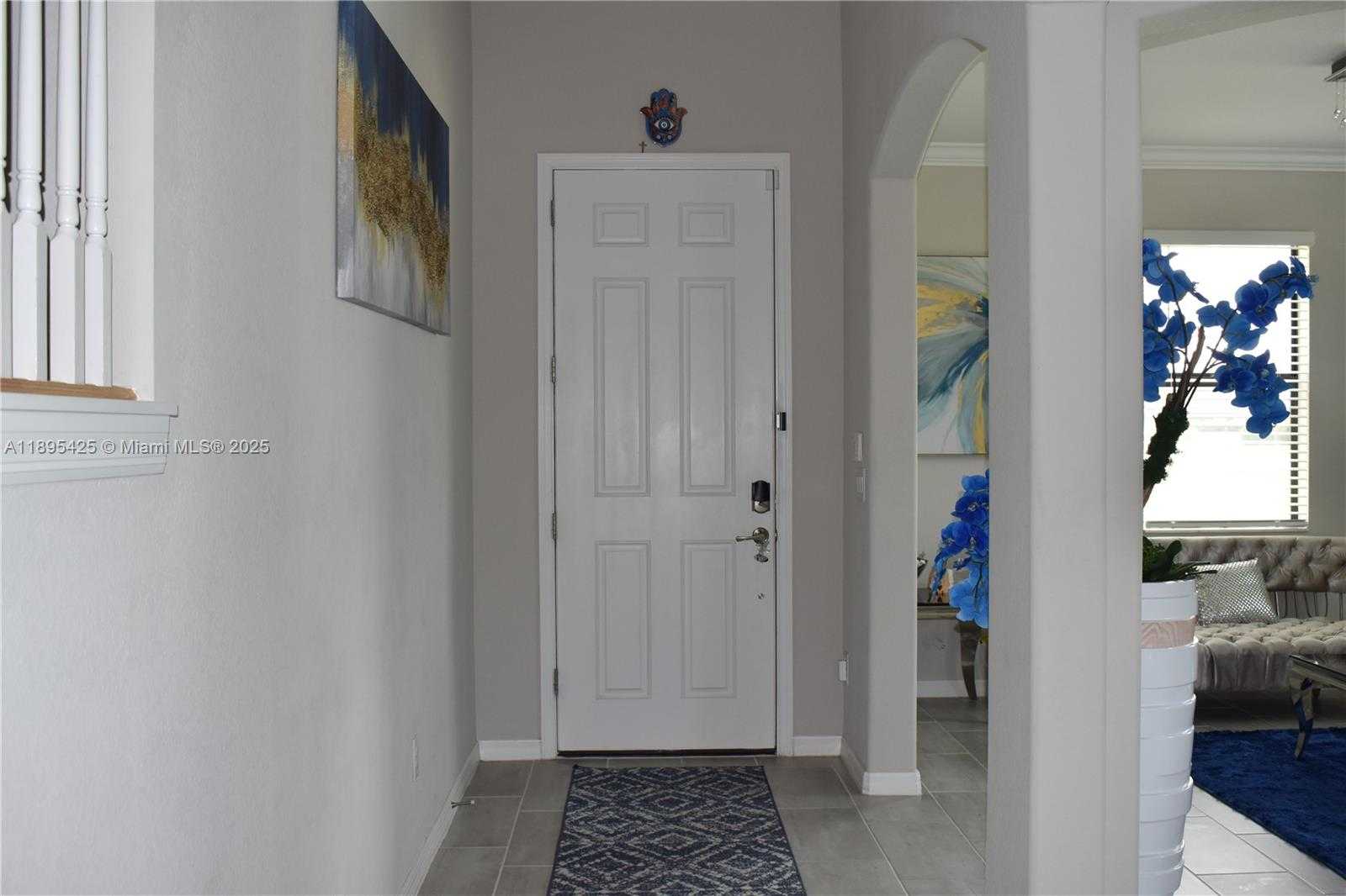 Small Image of 14555 MONROVIA LN, Fort Myers Number 9