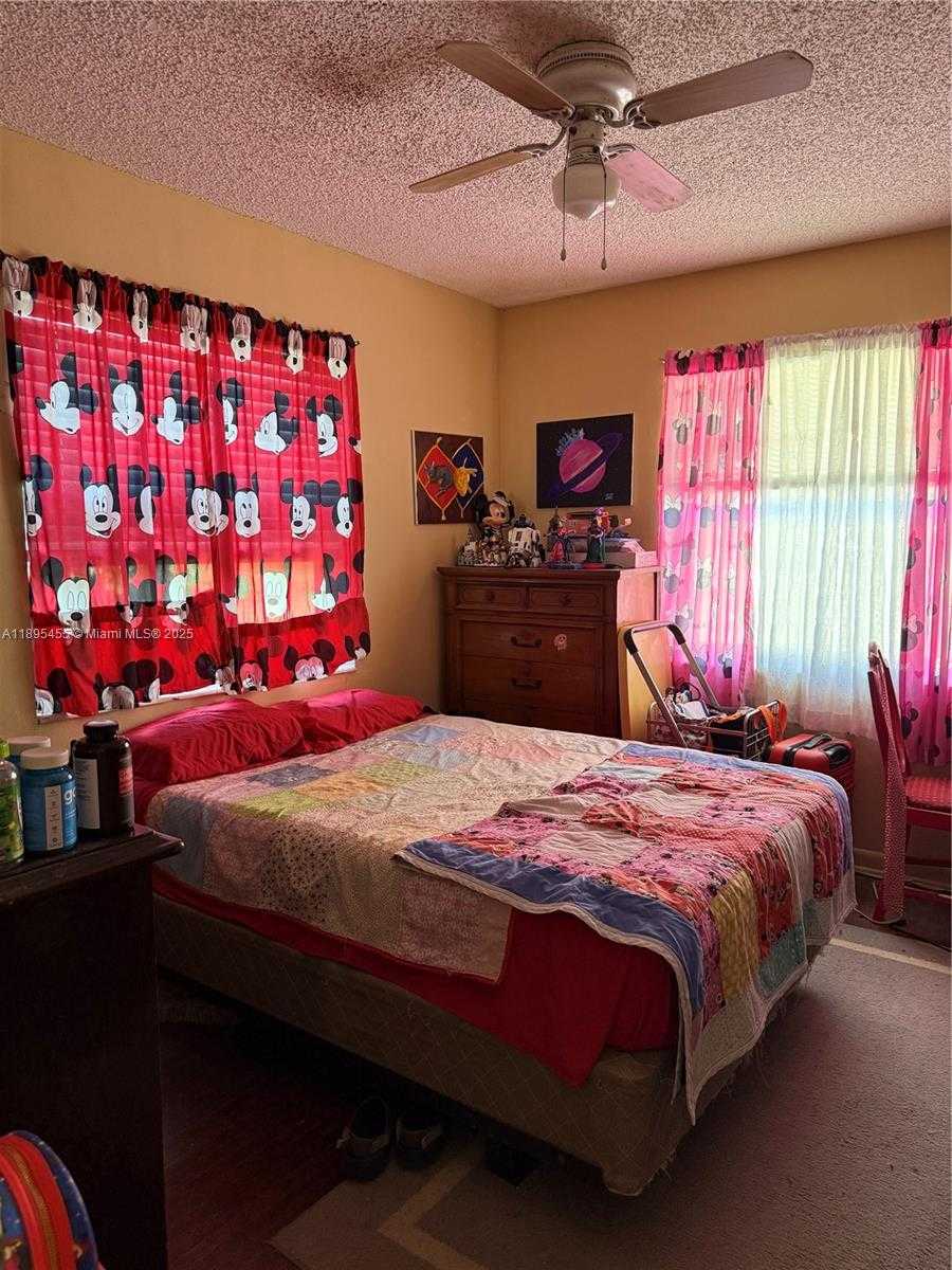 Small Image of 7508 FARRAGUT ST, Hollywood Number 10
