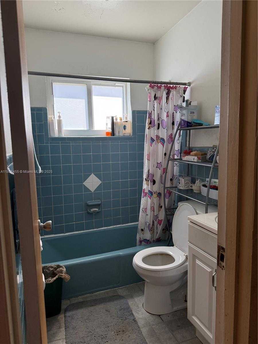 Small Image of 7508 FARRAGUT ST, Hollywood Number 12