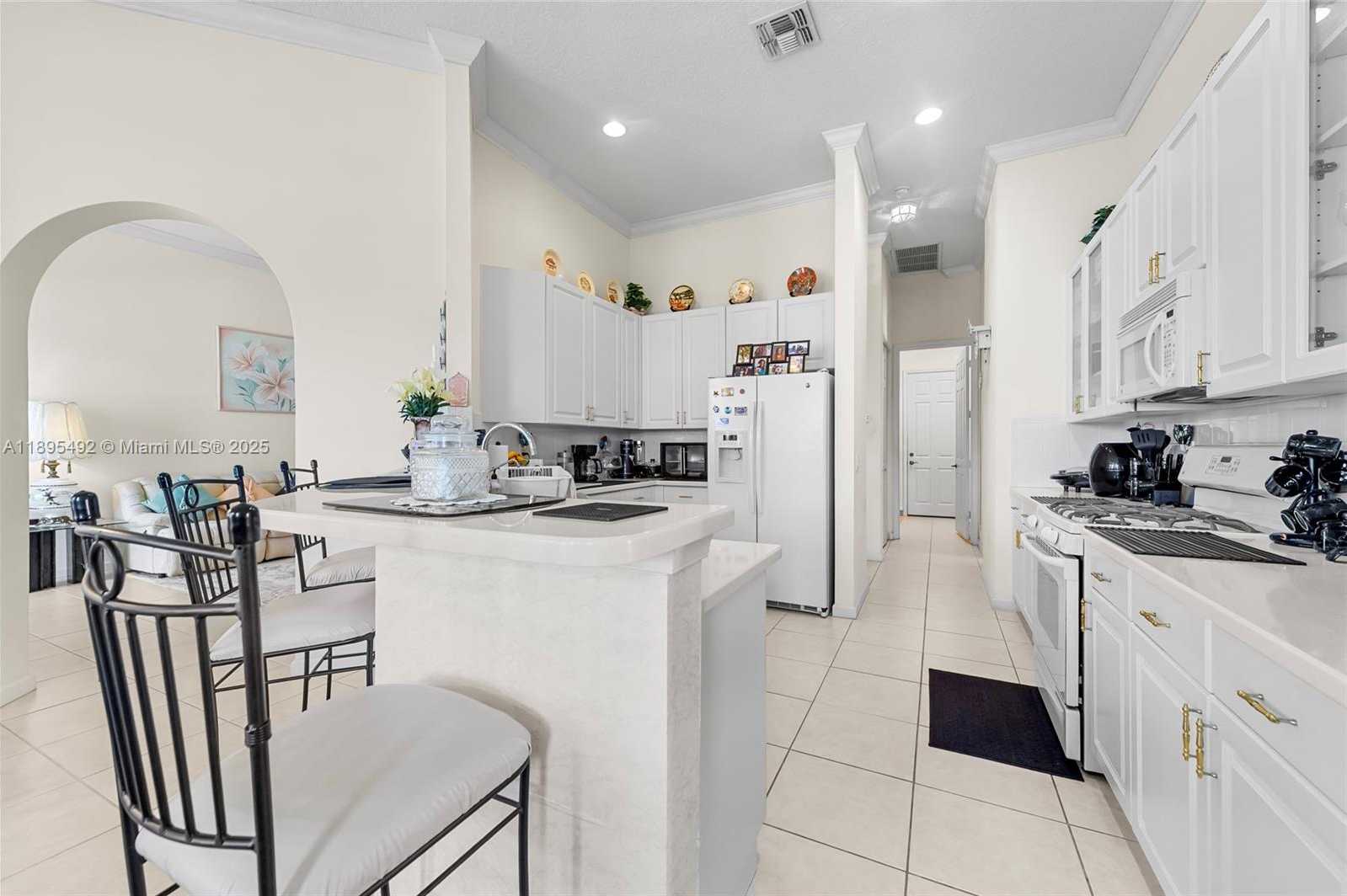 Small Image of 172 NORTH WEST MAGNOLIA LAKES BLVD, Port St. Lucie Number 7