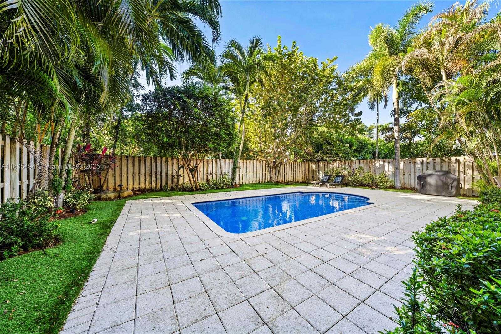 Small Image of 1608 SOUTH EAST 1ST ST, Fort Lauderdale Number 12