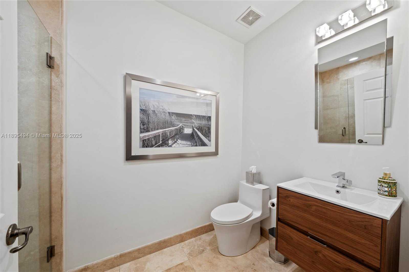 Small Image of 1608 SOUTH EAST 1ST ST, Fort Lauderdale Number 31