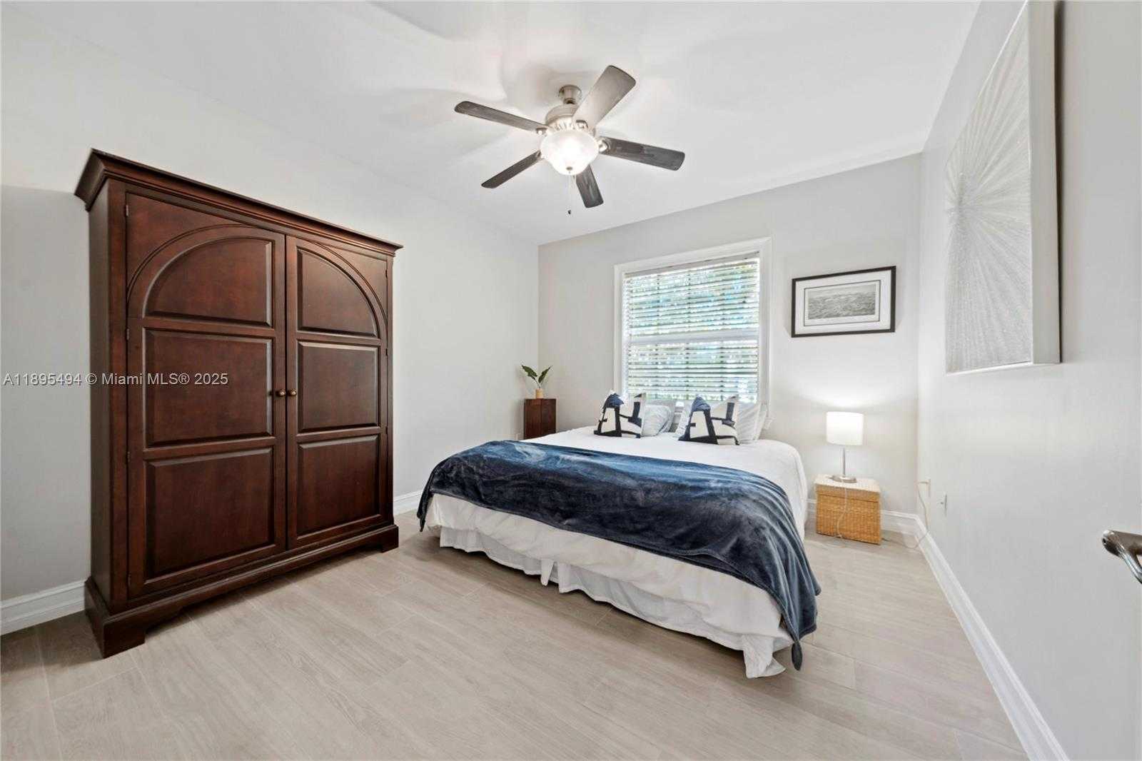 Small Image of 1608 SOUTH EAST 1ST ST, Fort Lauderdale Number 44