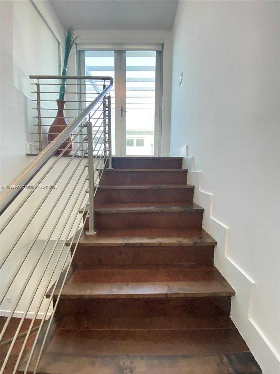 Small Image of 8255 NORTH WEST 34TH ST, Doral Number 9