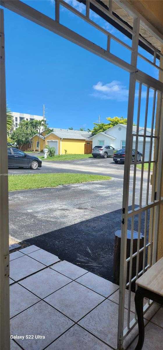 Small Image of 24864 SOUTH WEST 128TH PL, Homestead Number 8