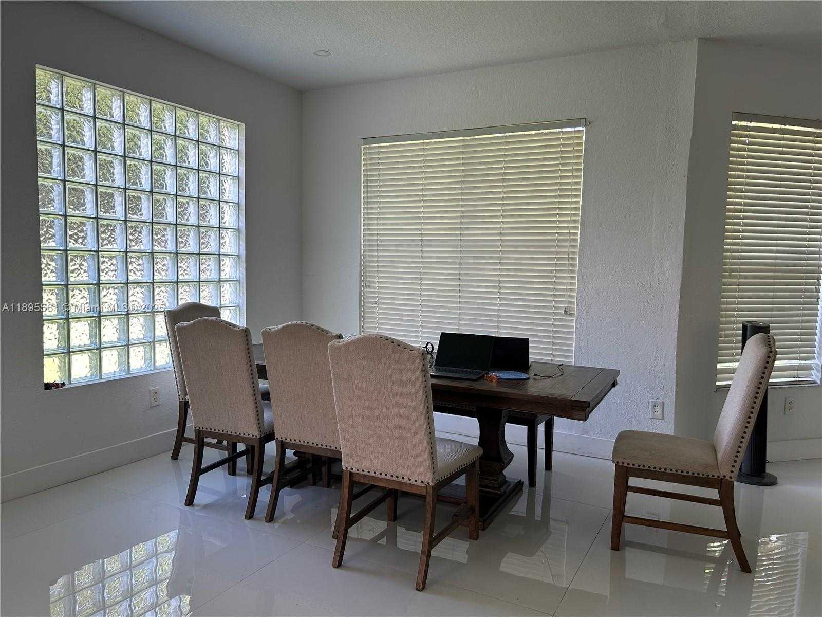 Small Image of 16101 SOUTH WEST 27TH ST, Miramar Number 4