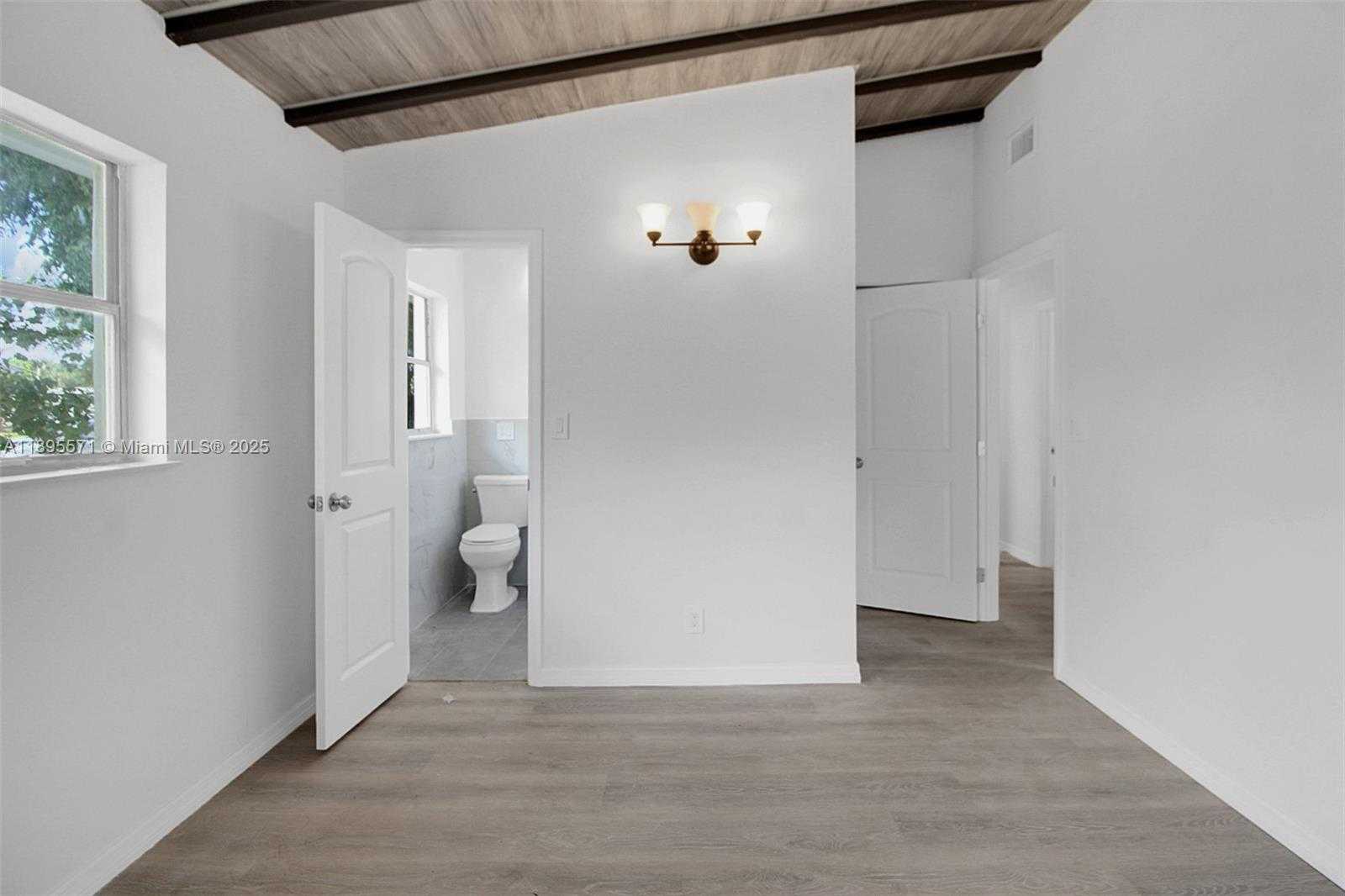 Small Image of Fort Lauderdale Number 10