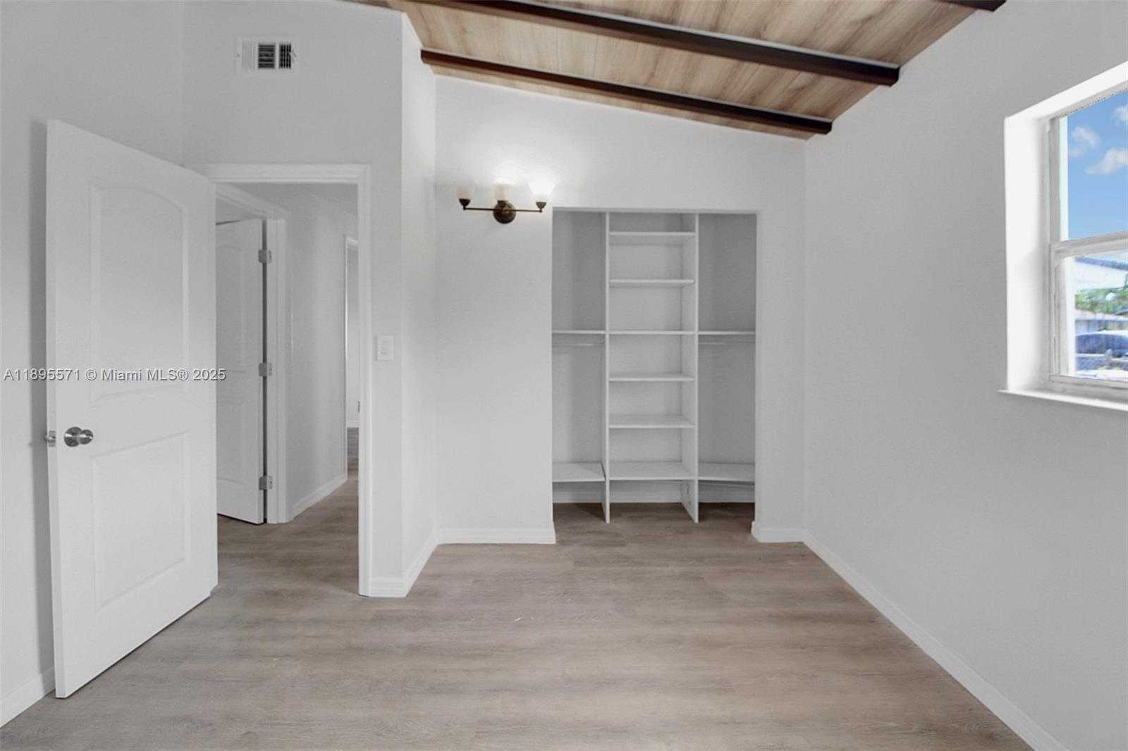 Small Image of Fort Lauderdale Number 7