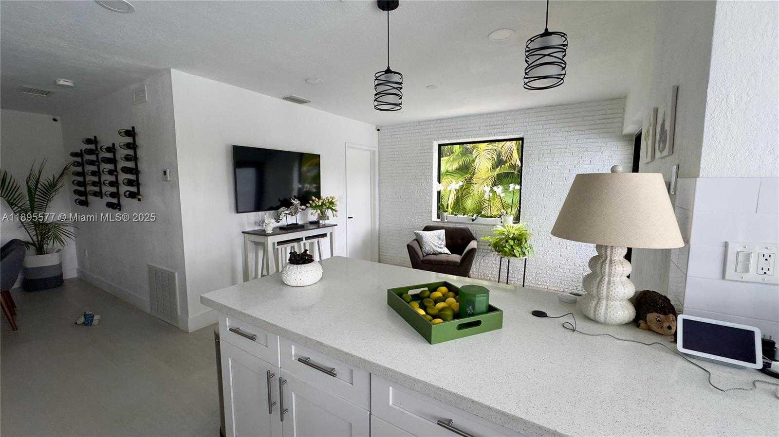 Small Image of 6705 FICUS DR, Miramar Number 10